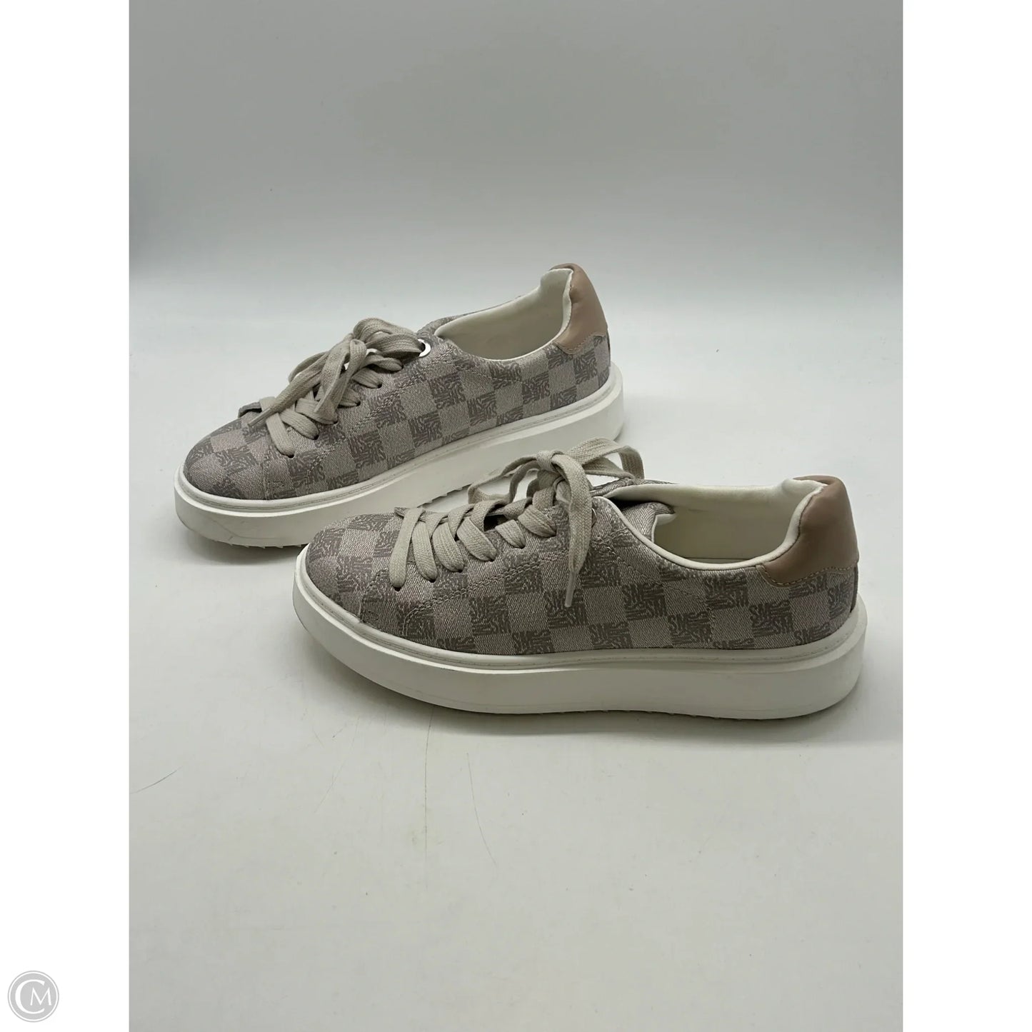 Shoes Sneakers By Steve Madden In Grey, Size: 7