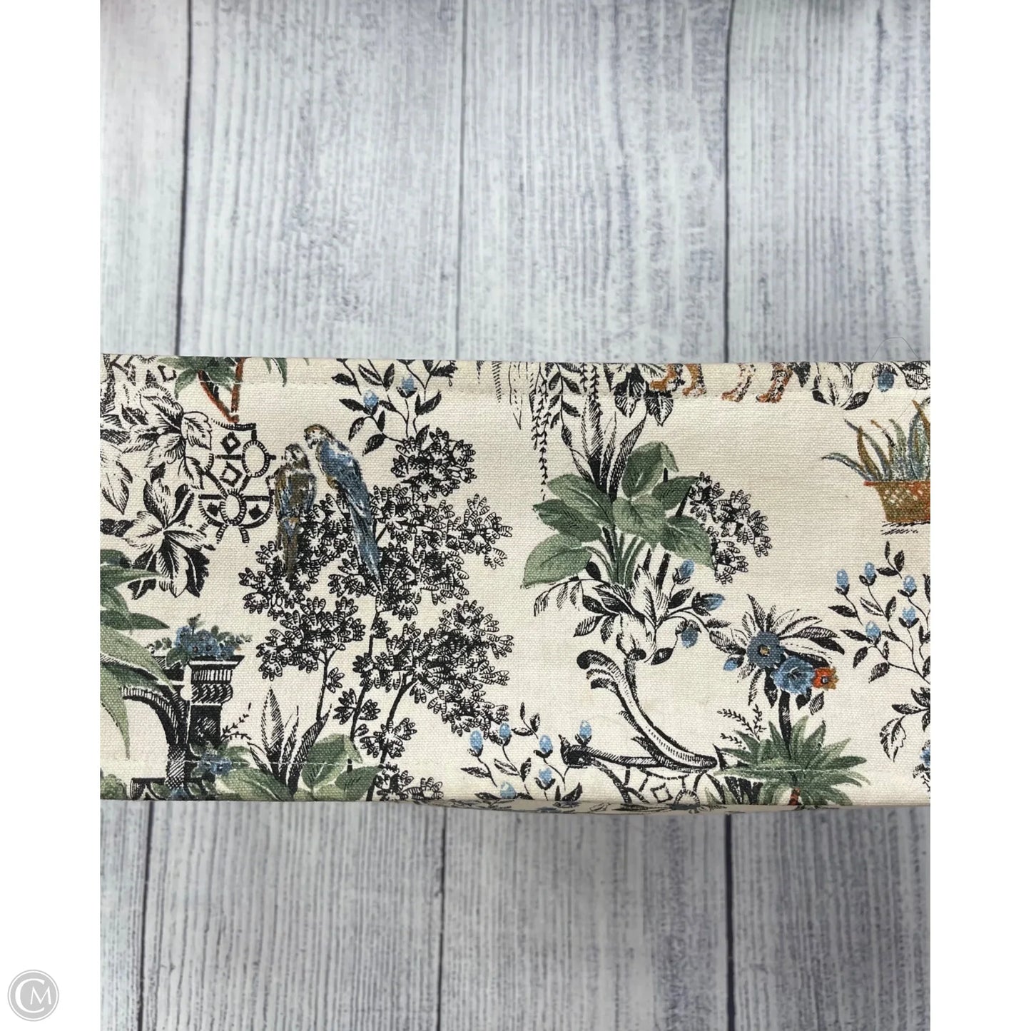 Tote By Clothes Mentor, Size: Medium