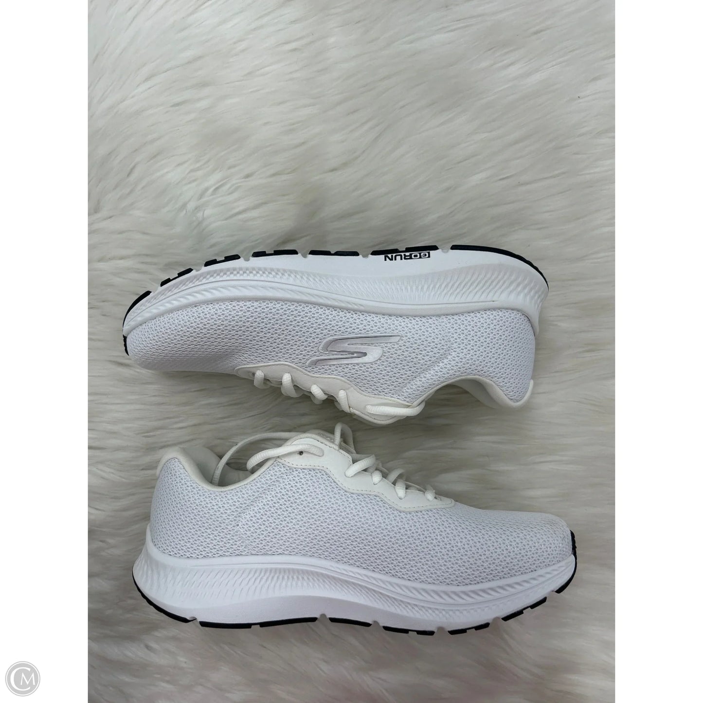 Shoes Athletic By Skechers In White, Size: 10