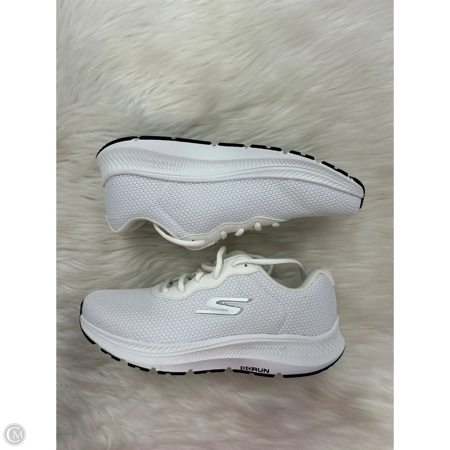 Shoes Athletic By Skechers In White, Size: 10