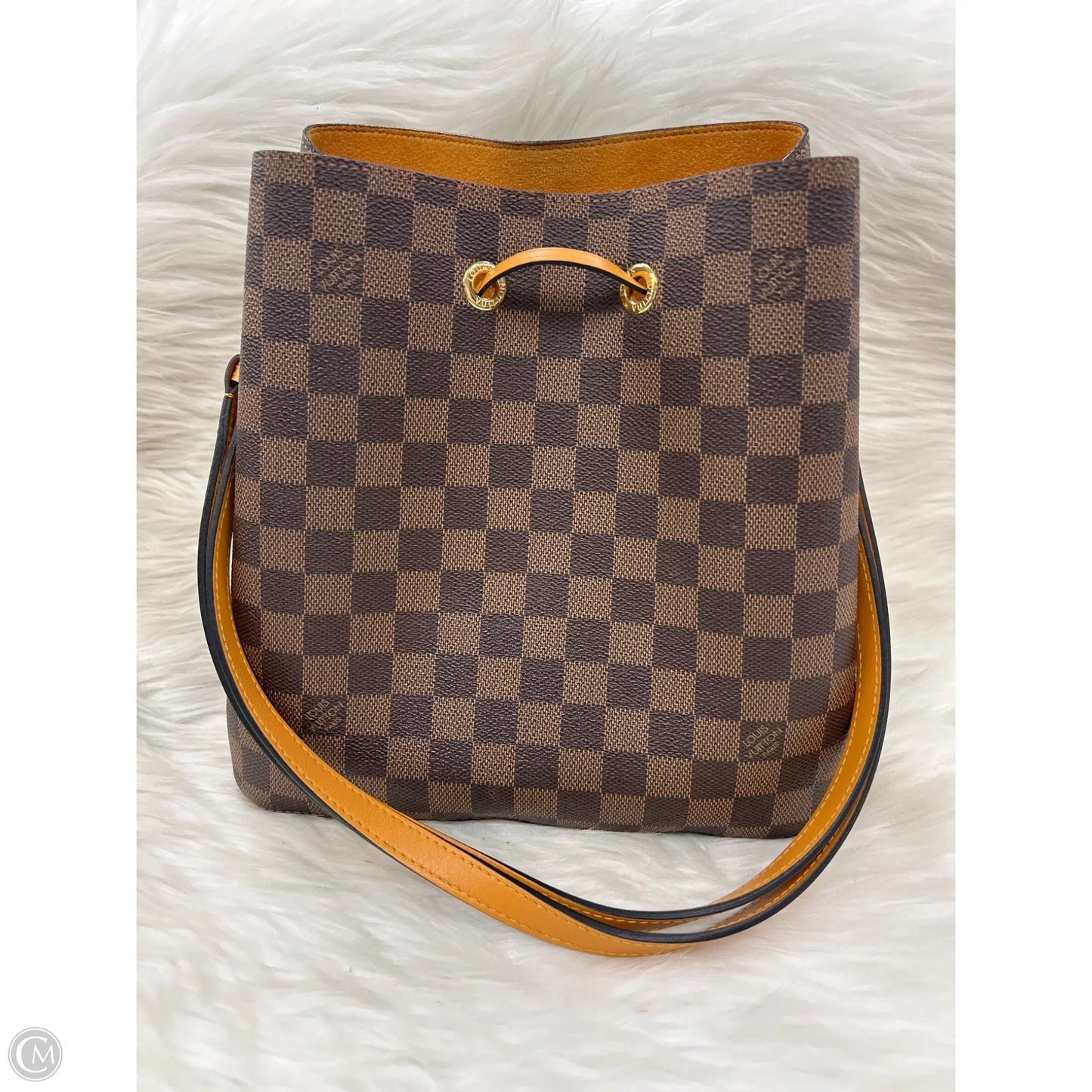 Handbag Luxury Designer By Louis Vuitton, Size: Medium