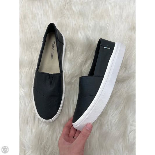 Shoes Sneakers By Toms In Black, Size: 9