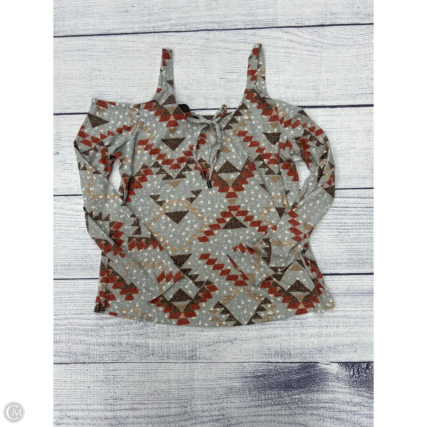 Top Long Sleeve By Maurices In Grey, Size: L