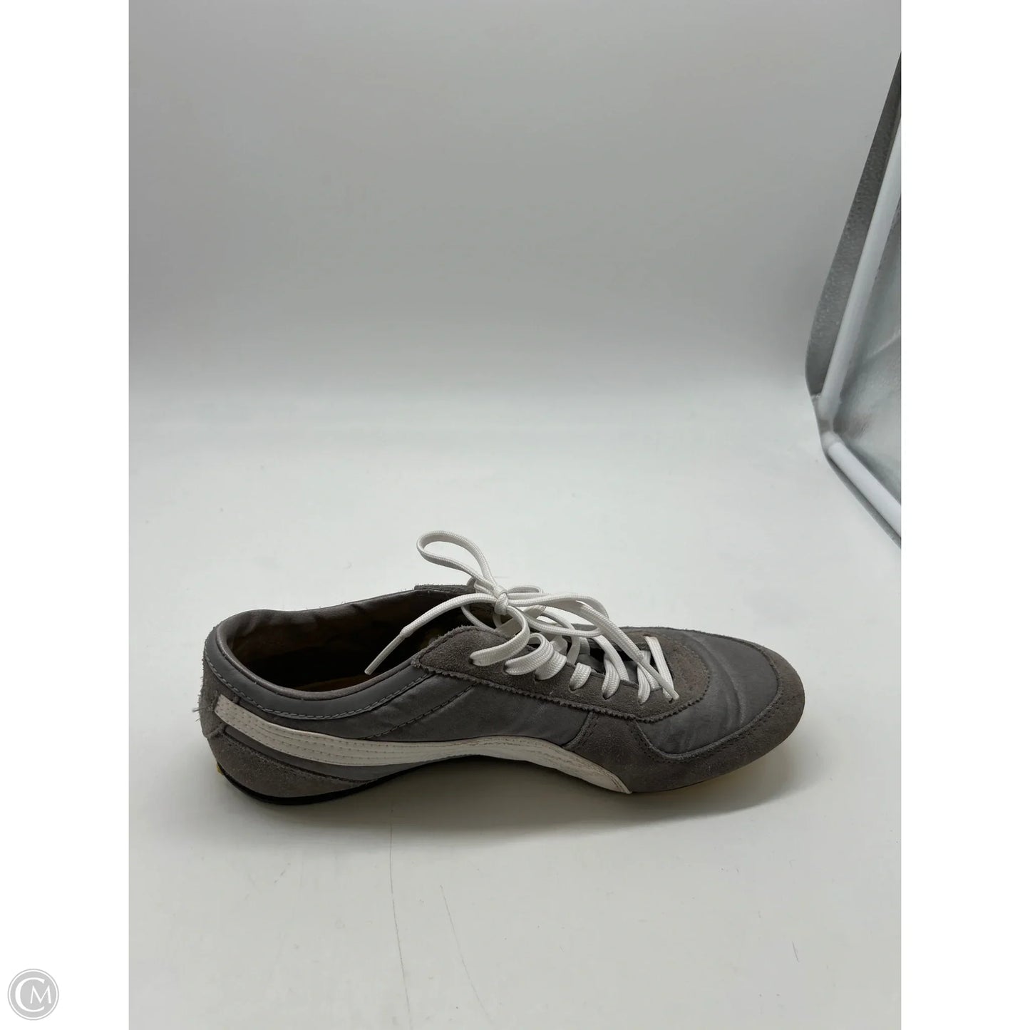 Shoes Athletic By Puma In Silver, Size: 6.5
