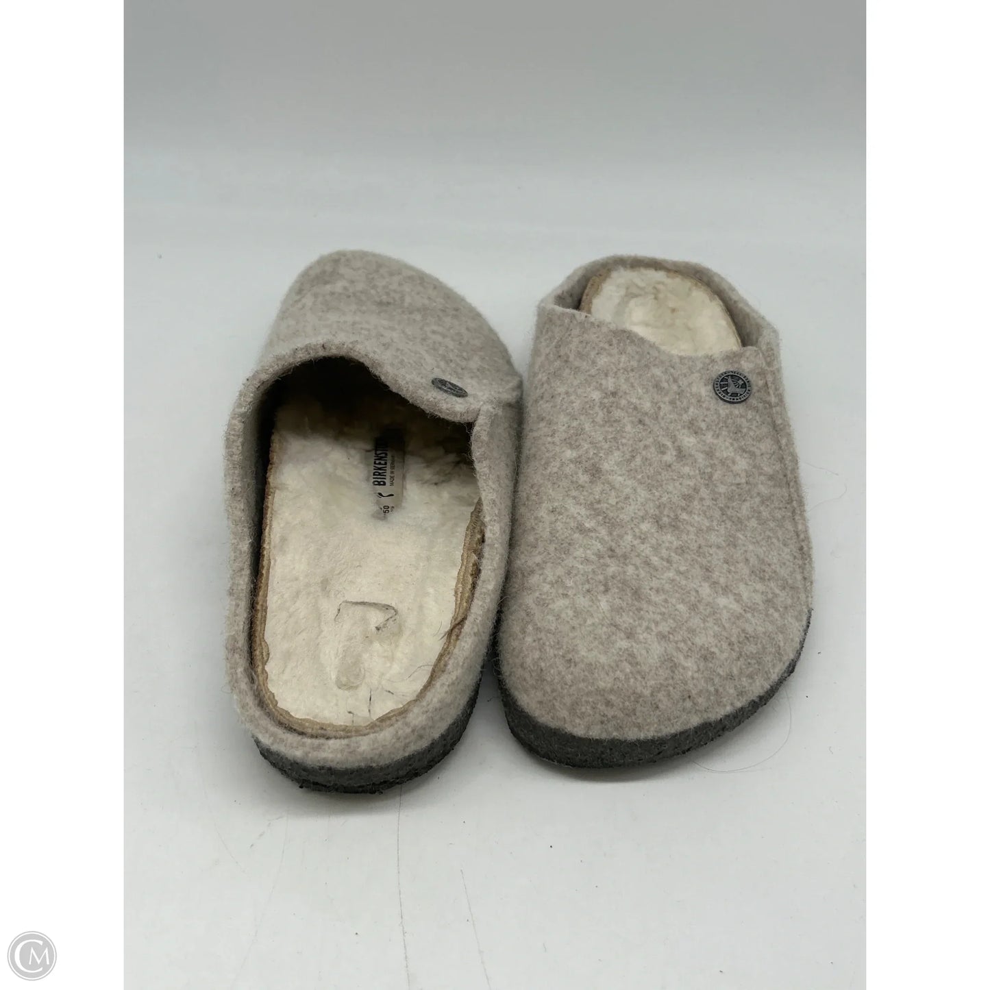 Slippers By Birkenstock In Beige, Size: 9