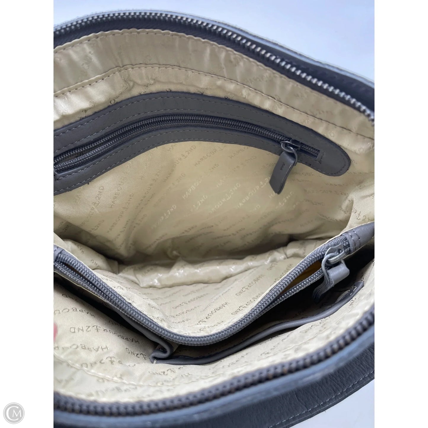 Handbag By Clothes Mentor, Size: Medium