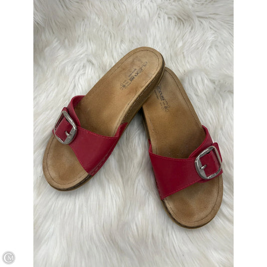Sandals Flats By Clothes Mentor In Red, Size: 11.5