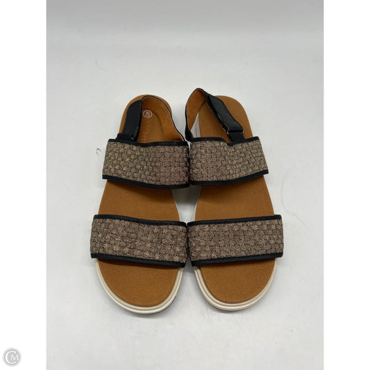 Sandals Flats By Bernie Mev In Gold, Size: 9