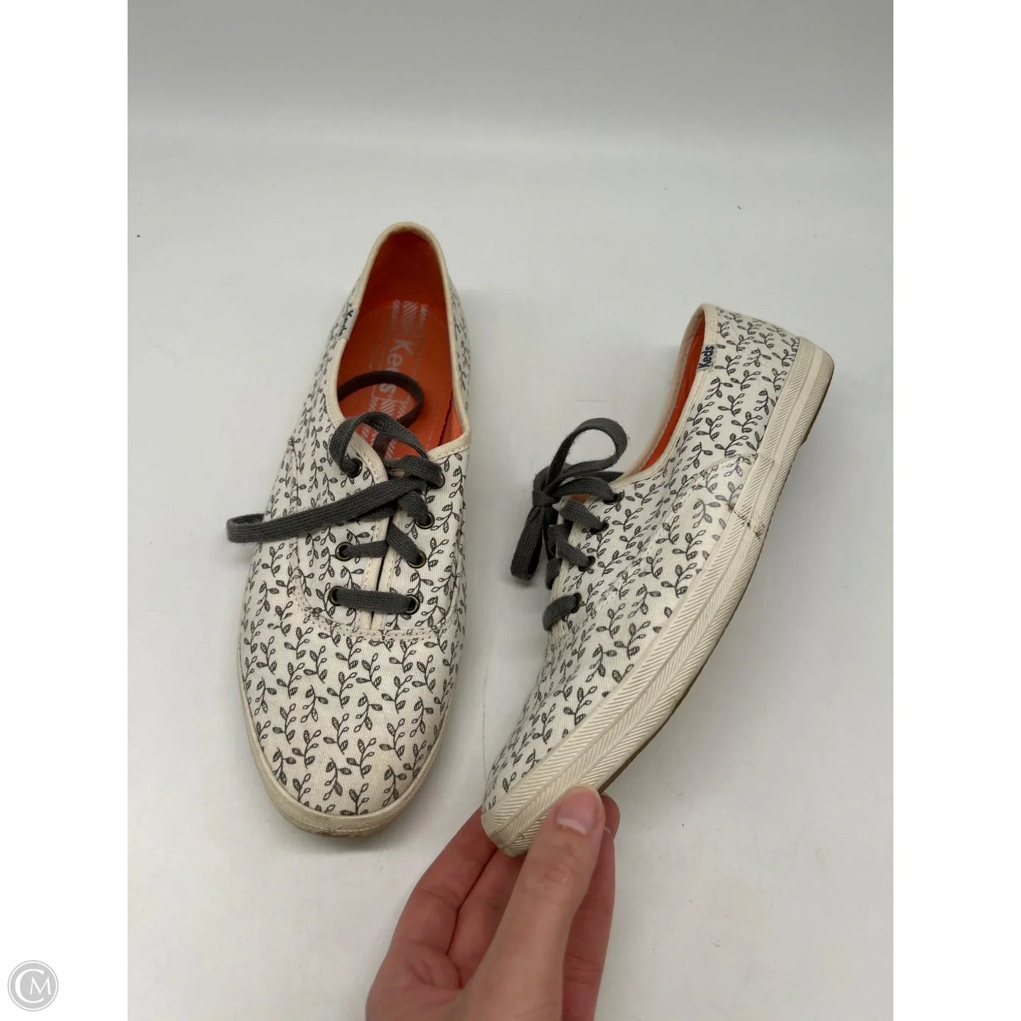 Shoes Sneakers By Keds In White, Size: 9