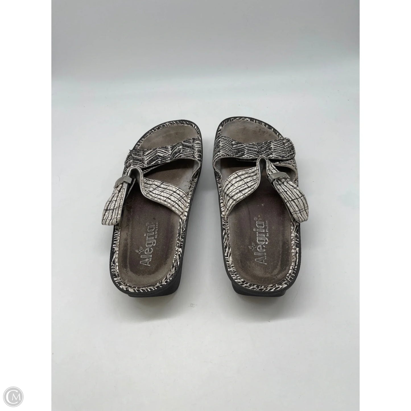 Sandals Flats By Alegria In Cream, Size: 8.5