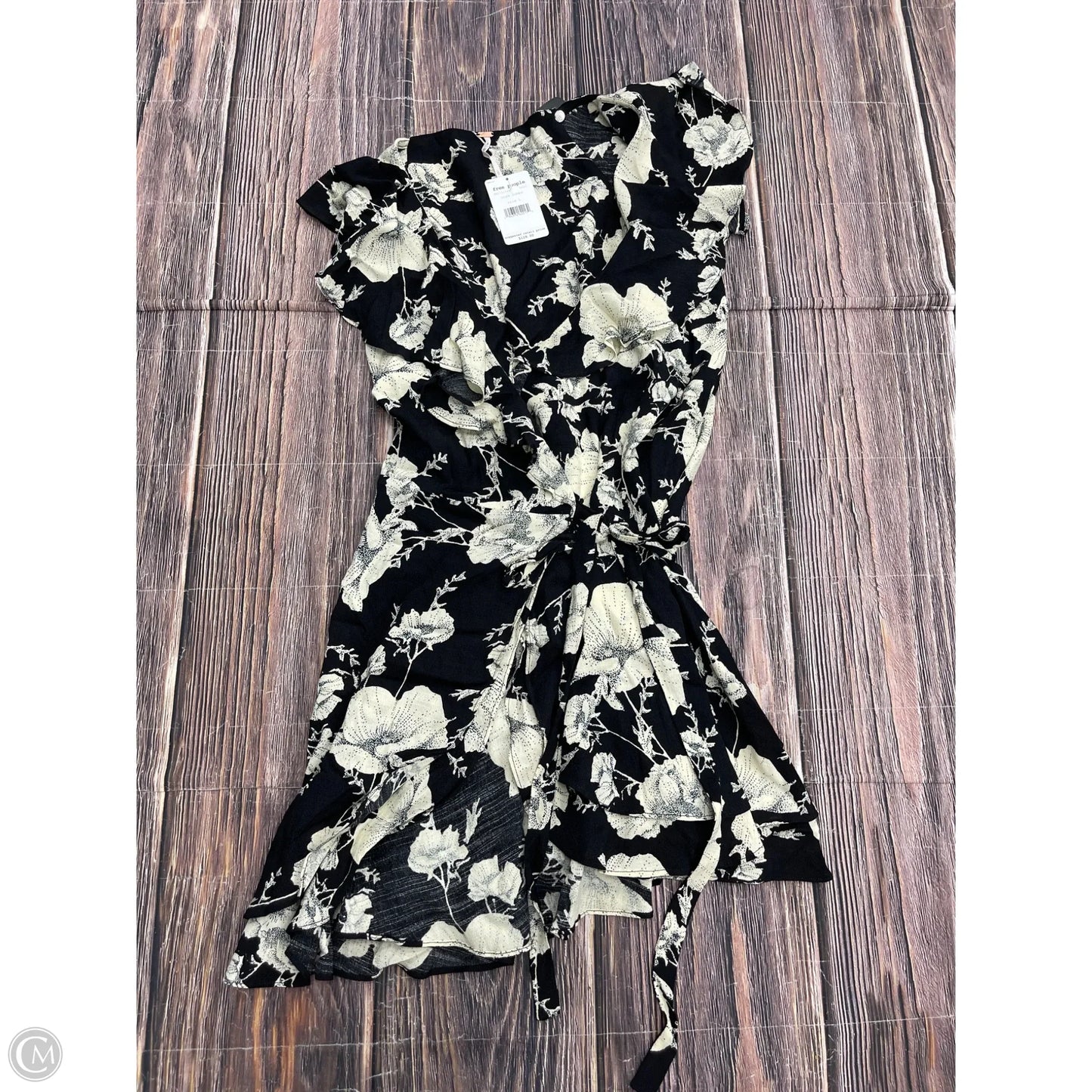 Dress Casual Short By Free People In Black, Size: L