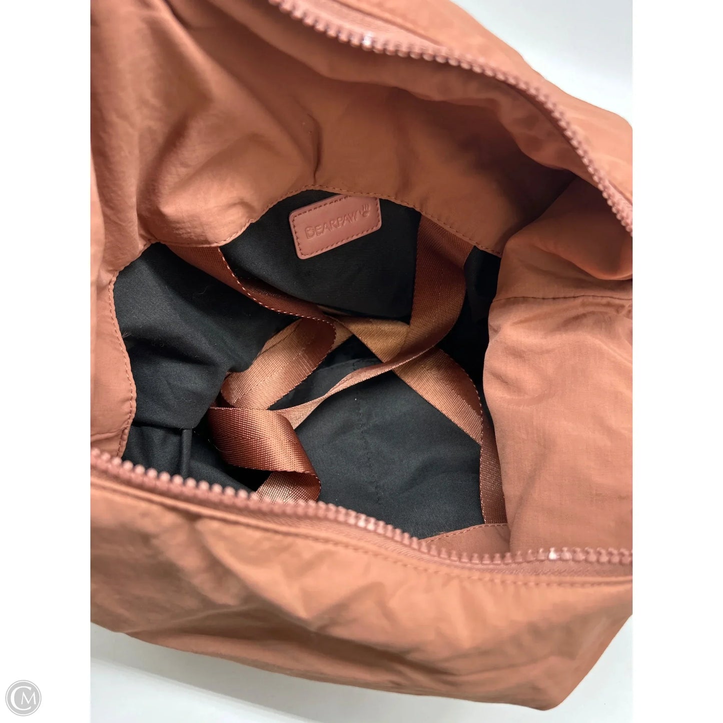 Handbag By Bearpaw, Size: Medium