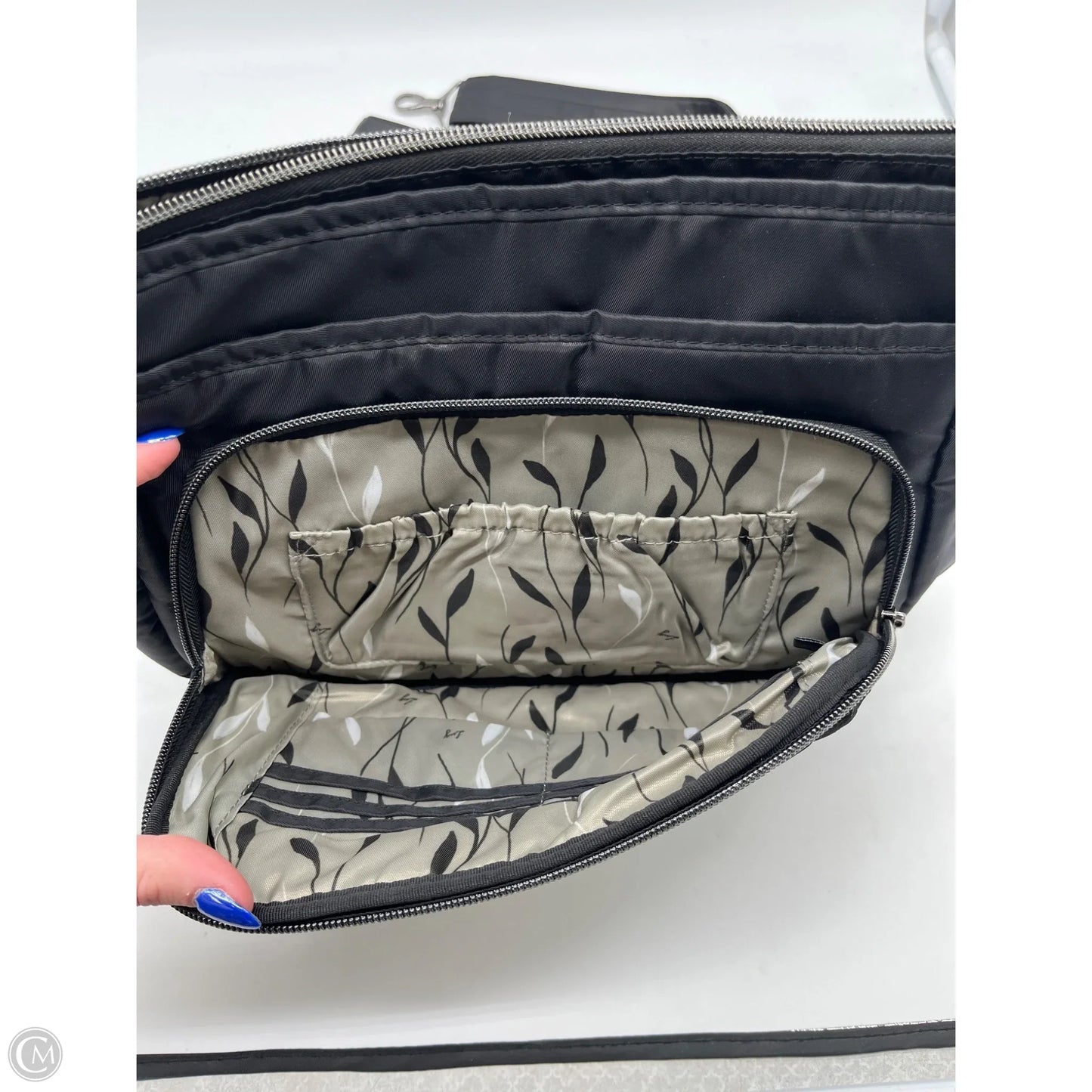 Handbag By Lugg, Size: Medium