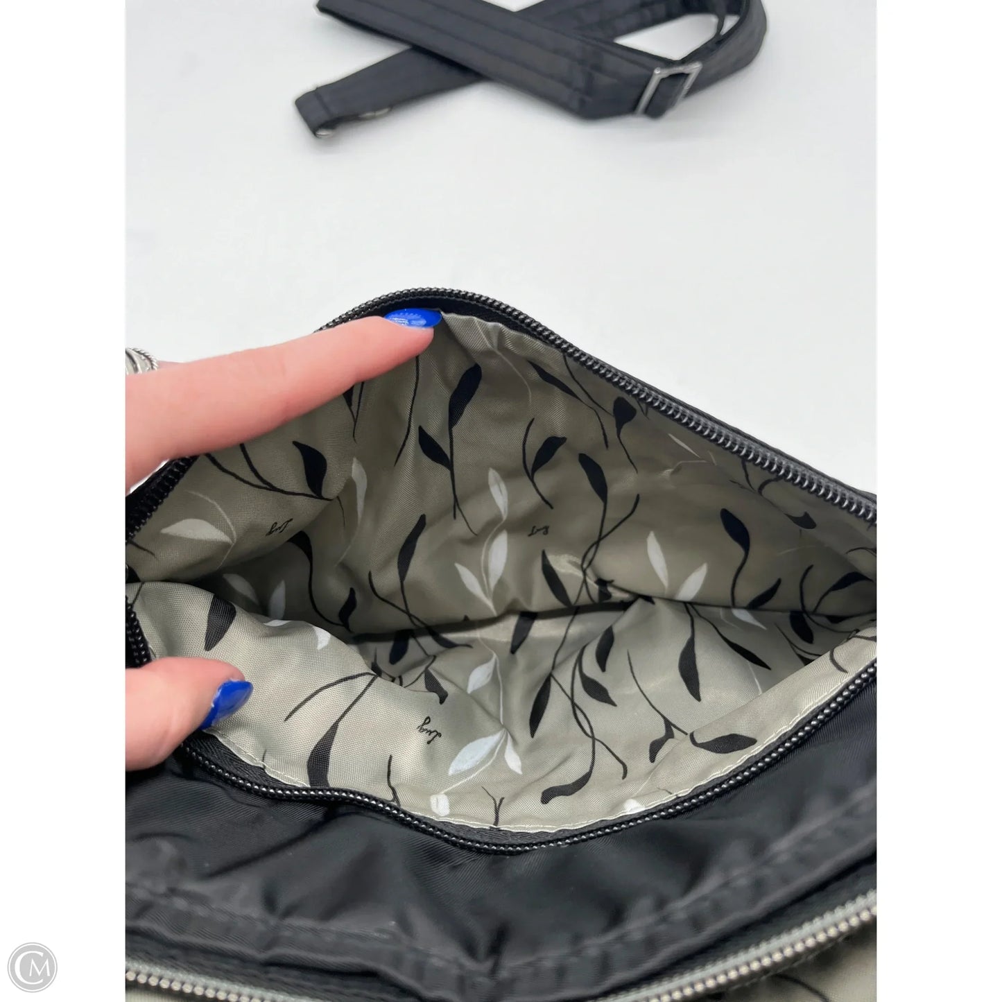 Handbag By Lugg, Size: Medium