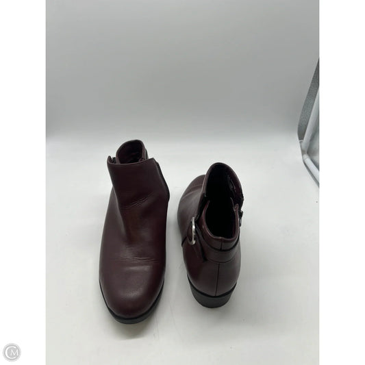 Boots Ankle Flats By St Johns Bay In Maroon, Size: 7