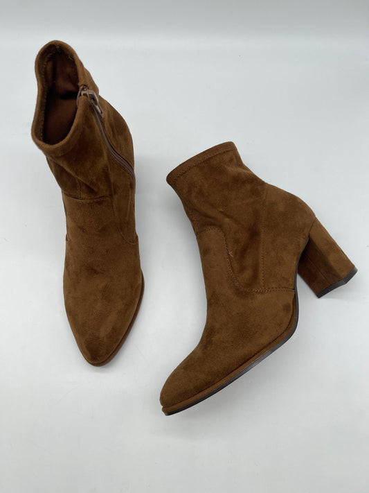 Boots Ankle Heels By Nine West In Brown, Size: 7