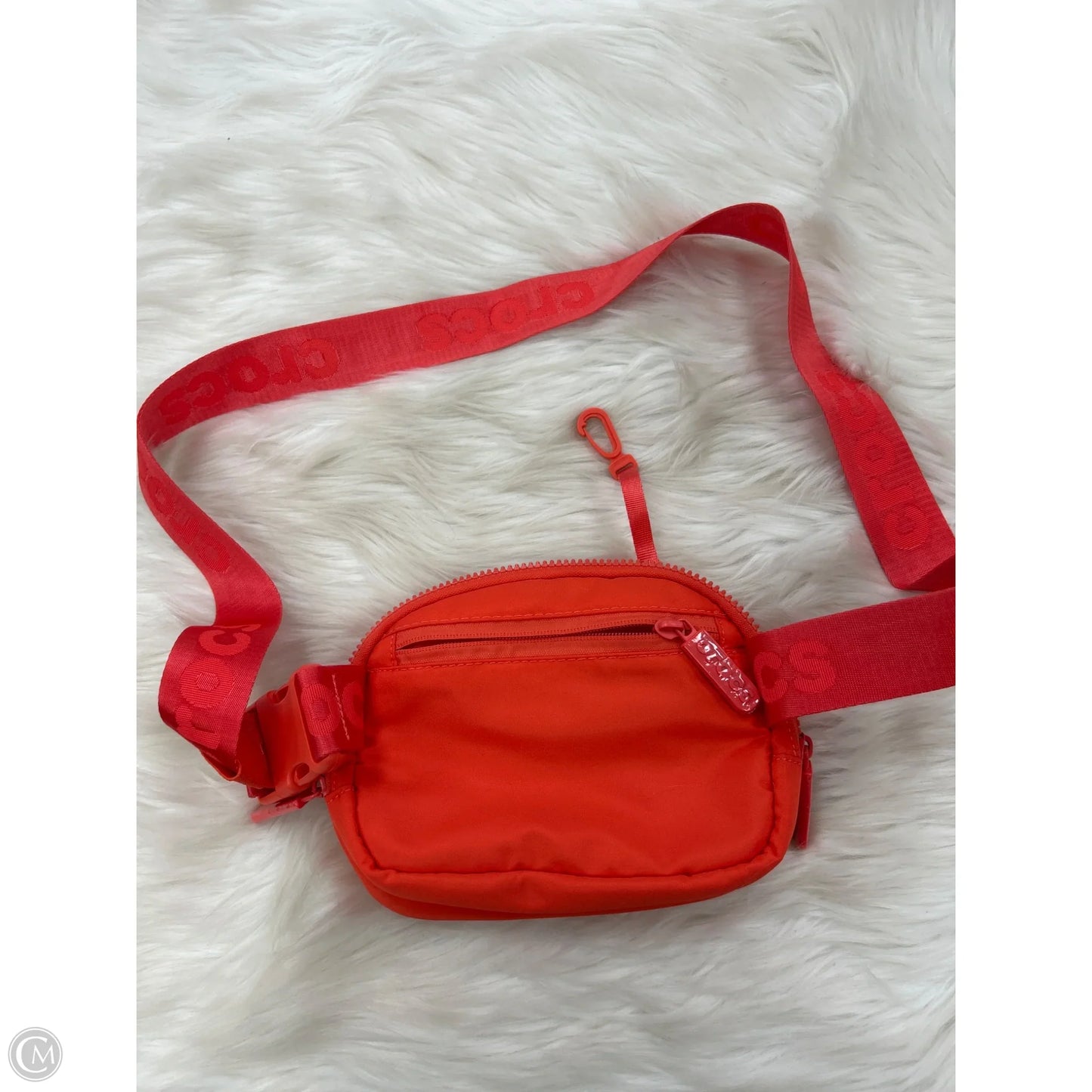 Belt Bag By Crocs, Size: Medium