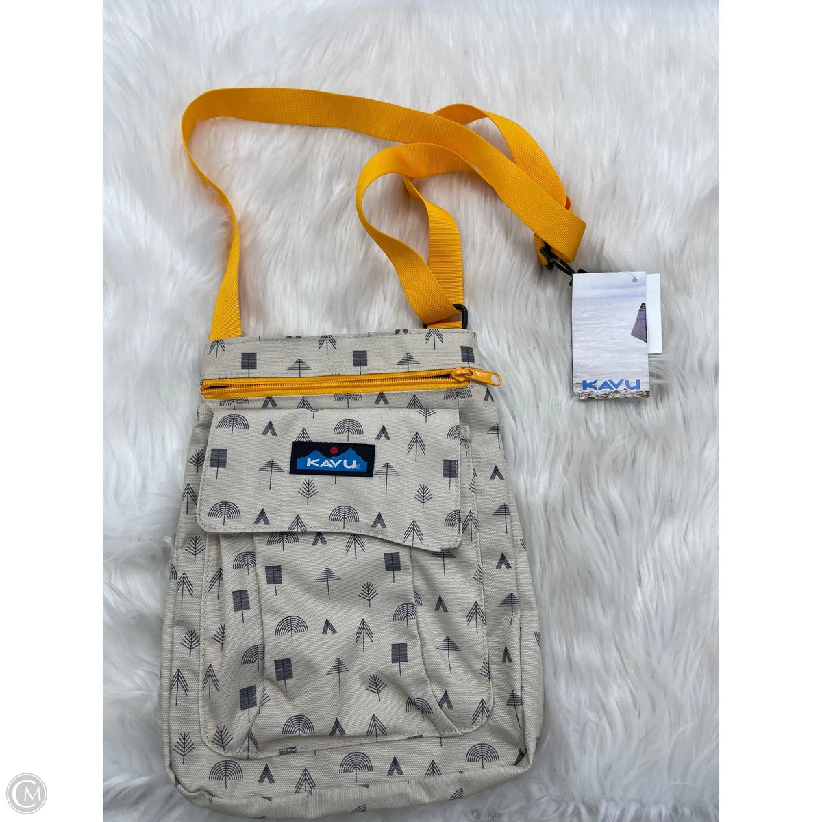 Handbag By Kavu, Size: Medium