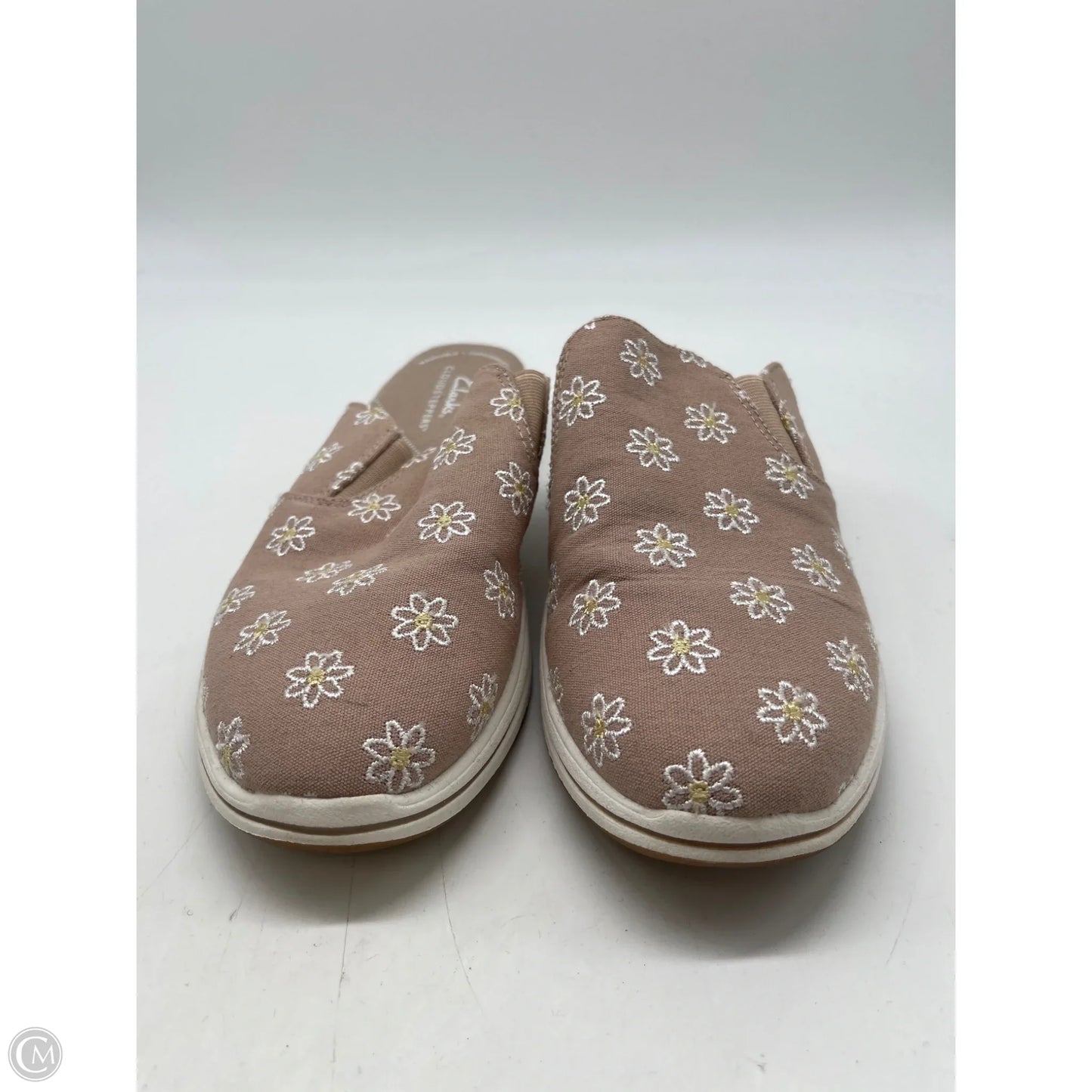 Shoes Flats By Clarks In Tan, Size: 7.5