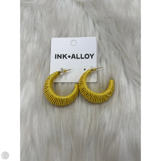Earrings Hoop By Clothes Mentor, Size: 0