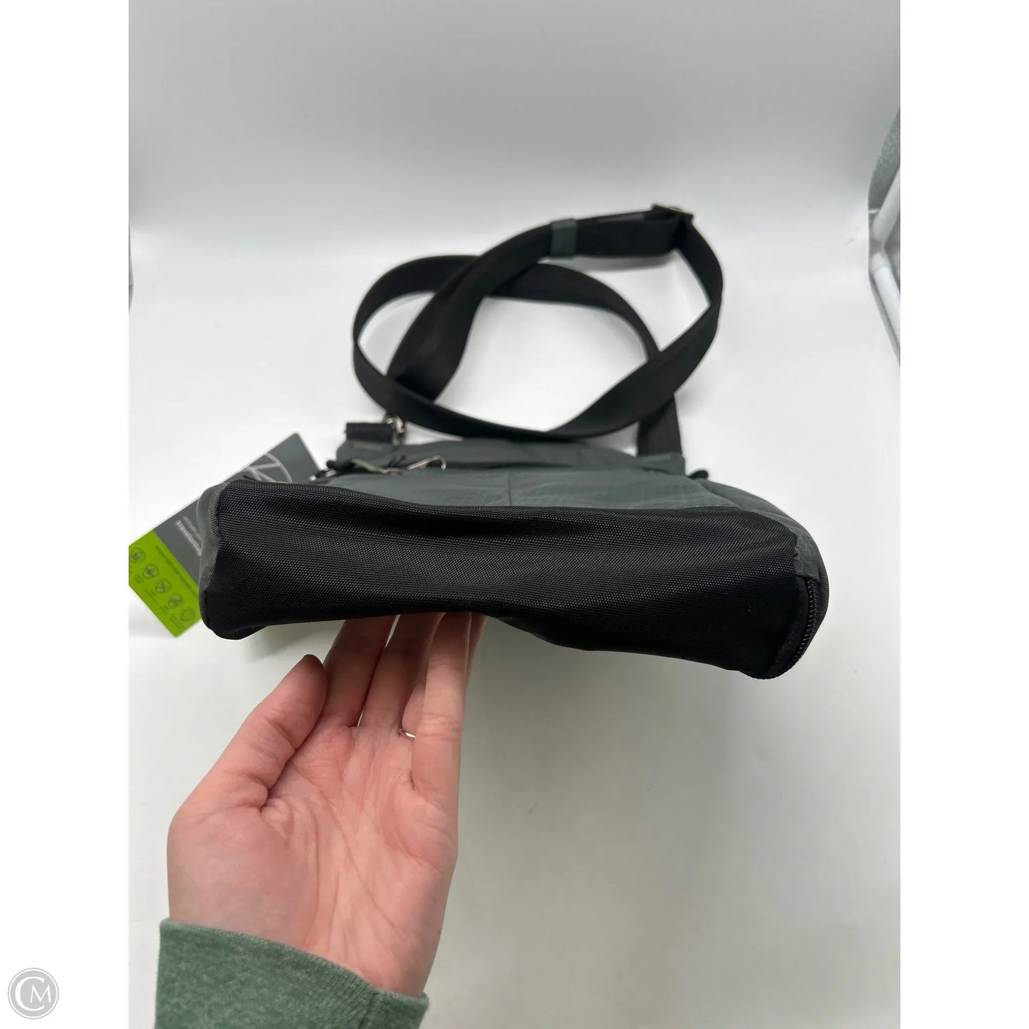 Handbag By Travelon, Size: Medium