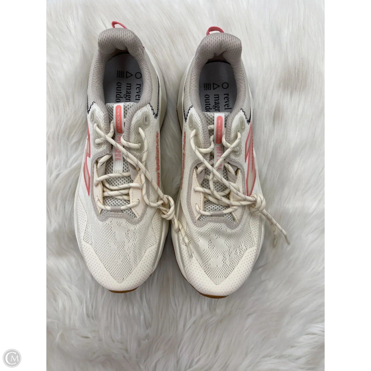 Shoes Athletic By New Balance In Cream, Size: 10