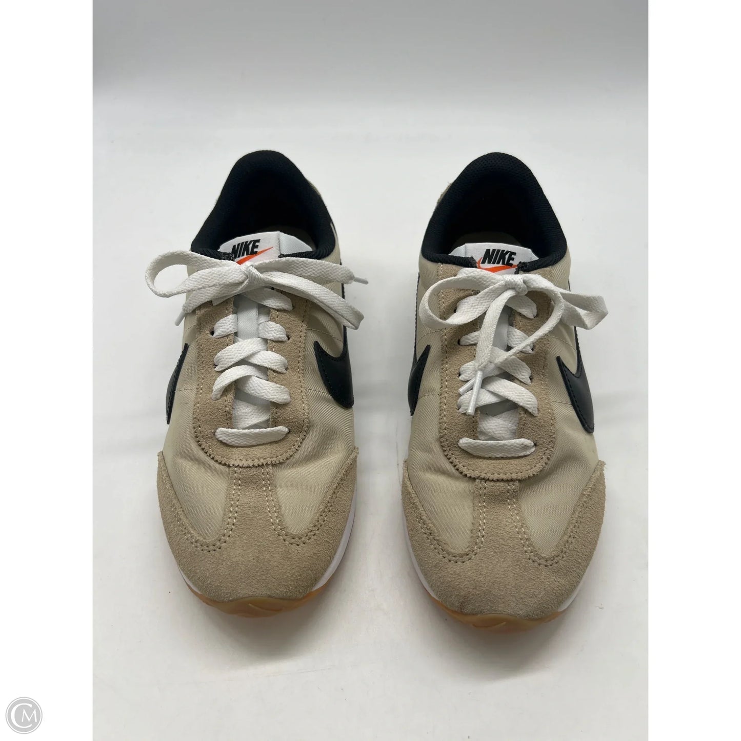 Shoes Sneakers By Nike In Black & Tan, Size: 8