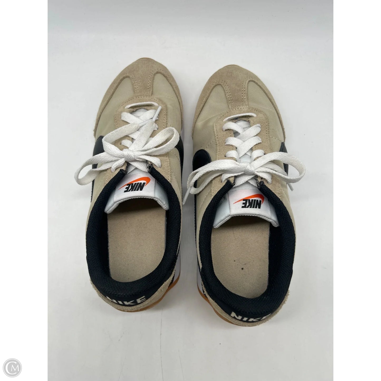 Shoes Sneakers By Nike In Black & Tan, Size: 8
