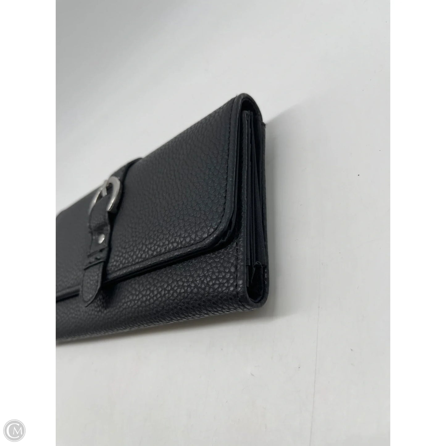 Wallet By Clothes Mentor, Size: Medium