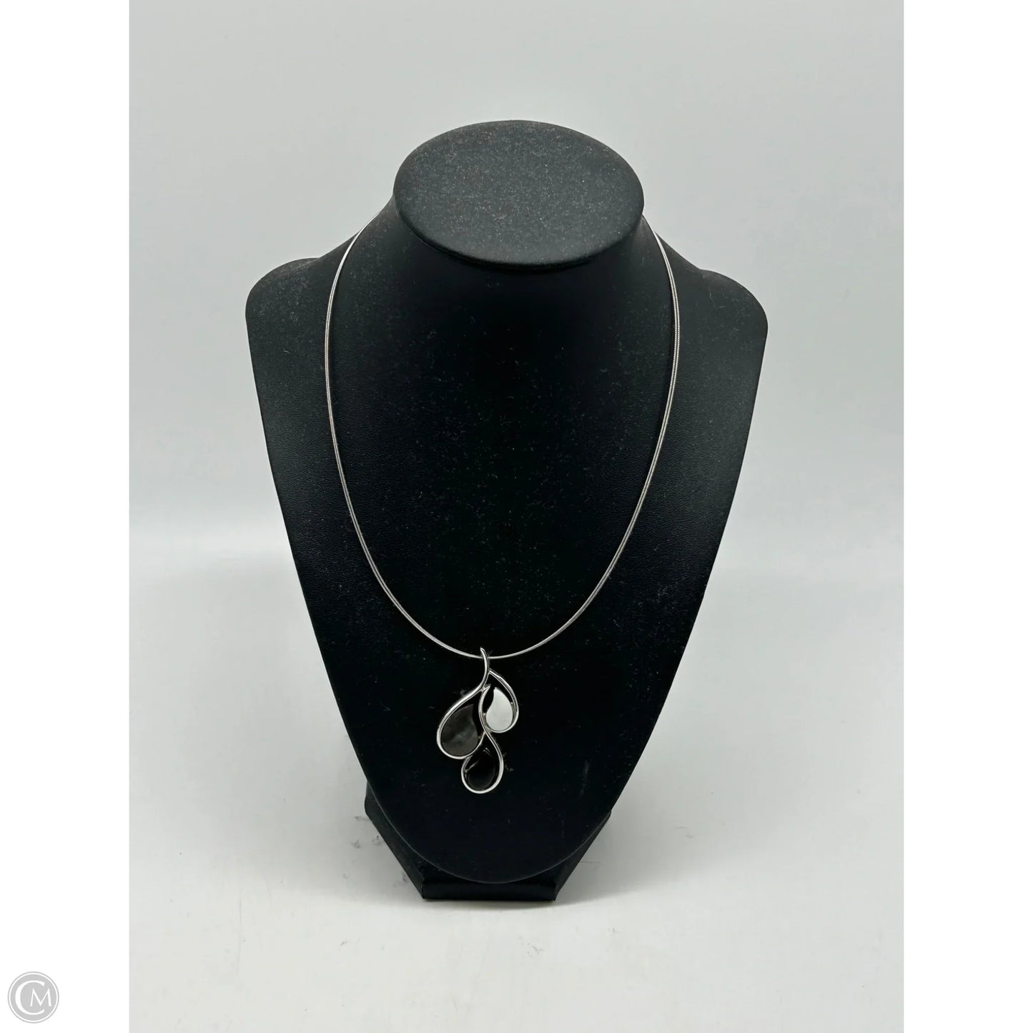 Necklace Pendant By Lia Sophia, Size: 0