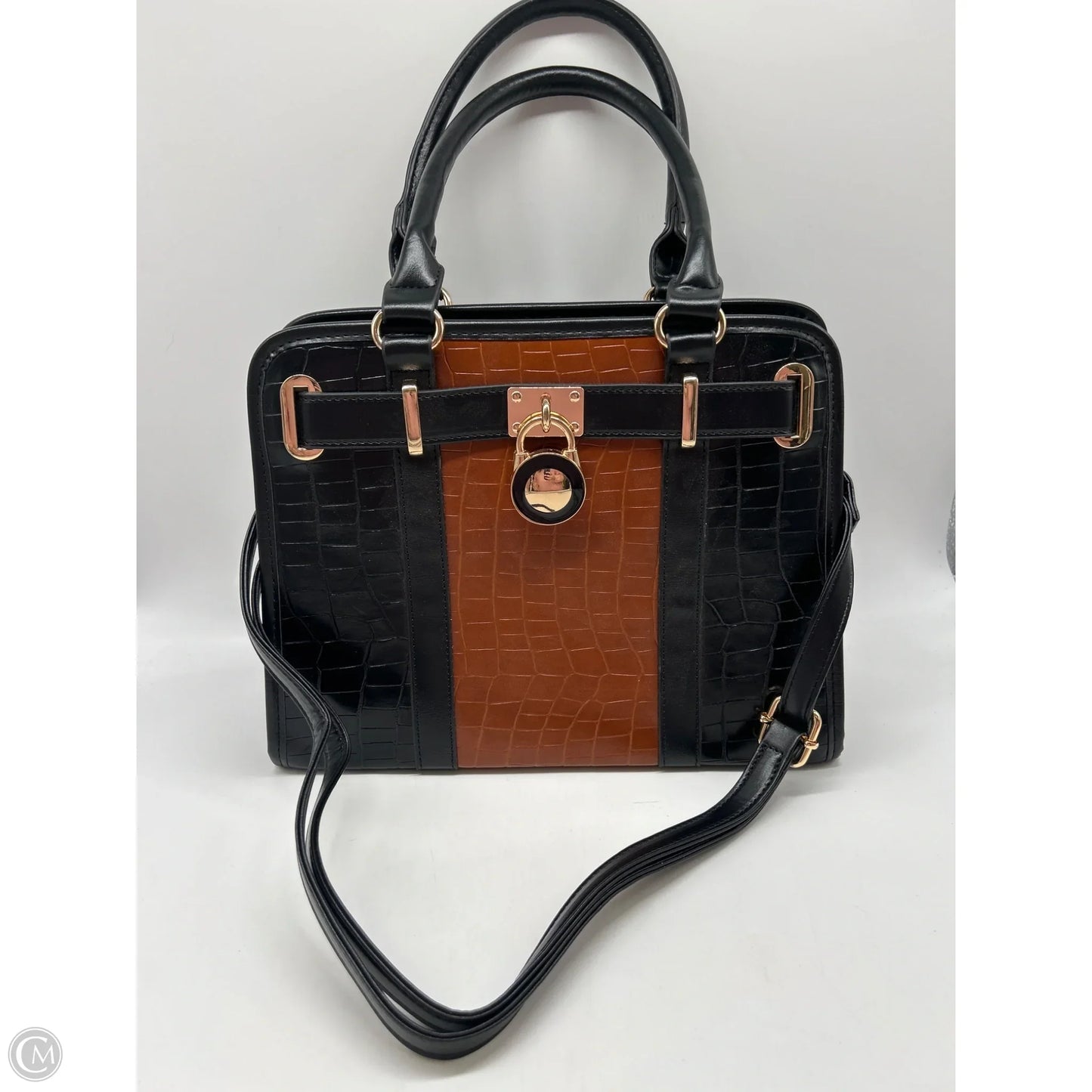 Handbag By Clothes Mentor, Size: Medium