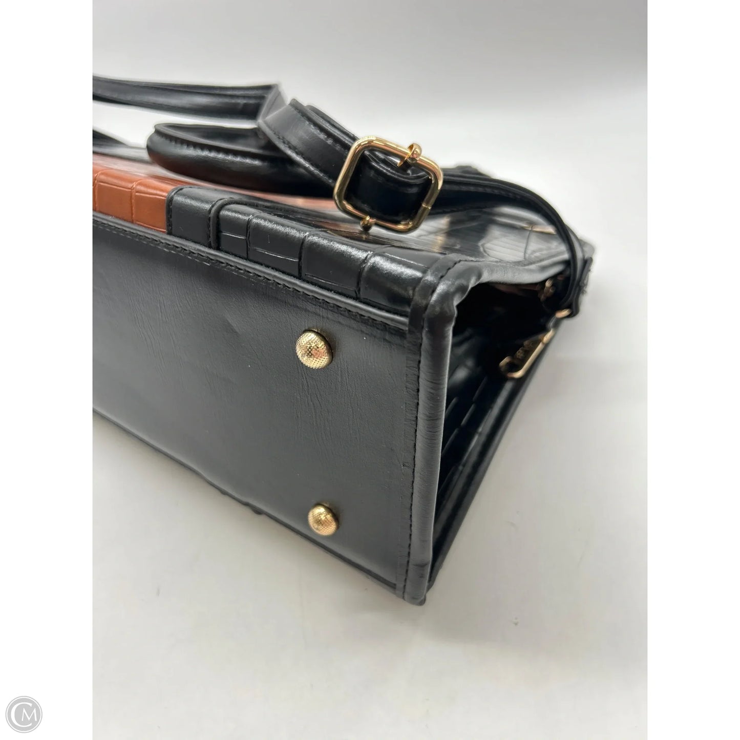 Handbag By Clothes Mentor, Size: Medium