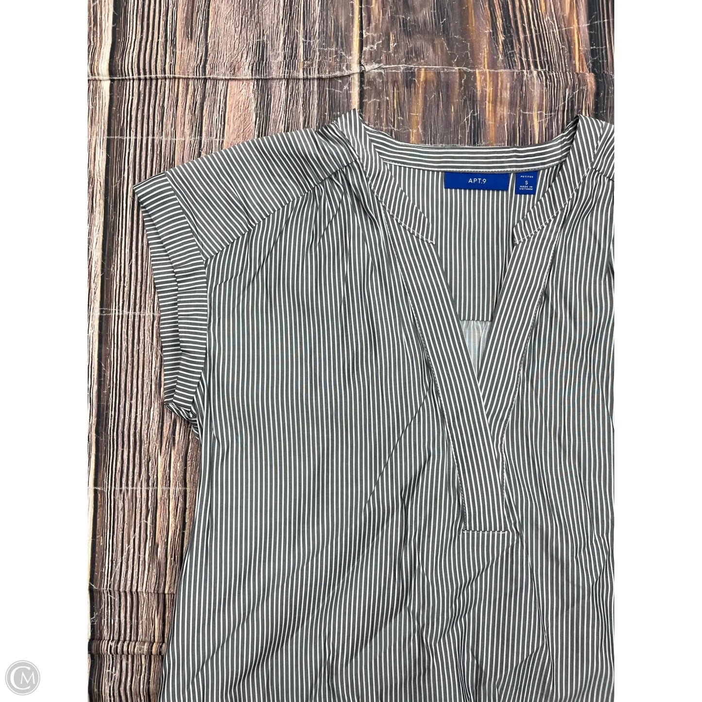 Top Short Sleeve By Apt 9 In Grey, Size: Sp