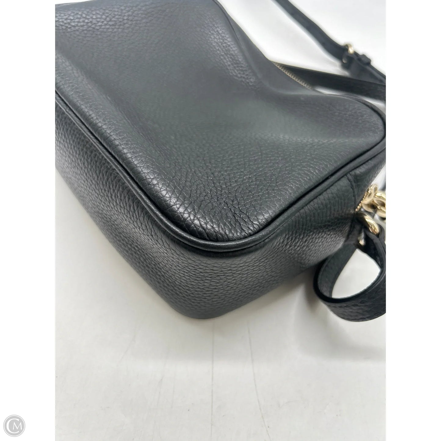 Crossbody Luxury Designer By Gucci, Size: Medium