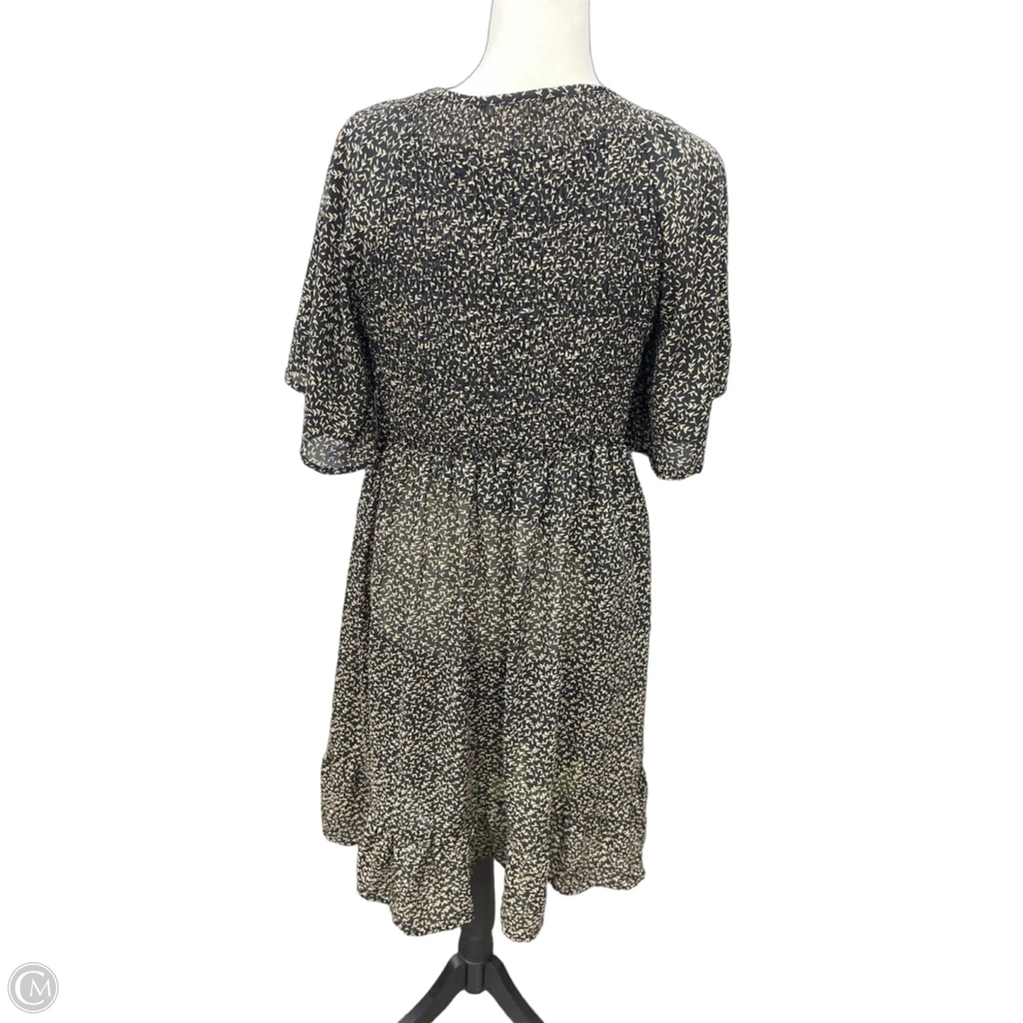 Dress Casual Short By Clothes Mentor In Black, Size: L