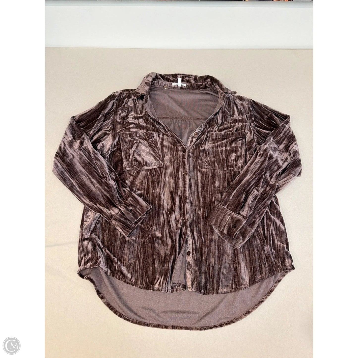 Top Long Sleeve By Maurices In Pink, Size: Xl