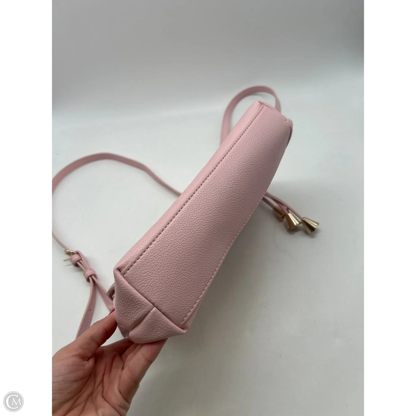 Handbag By Clothes Mentor, Size: Medium