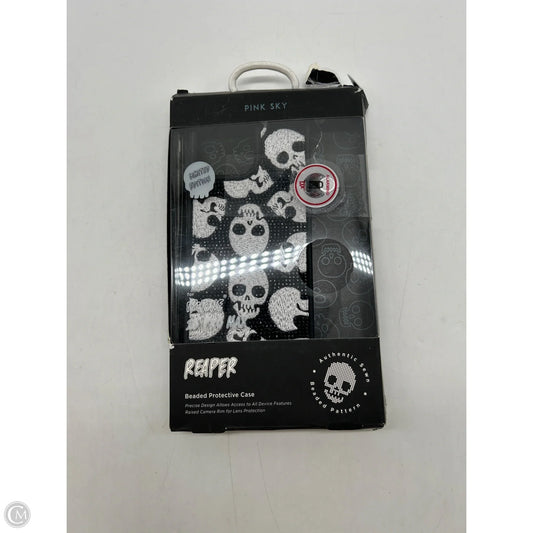 Phone Case By Clothes Mentor, Size: Medium