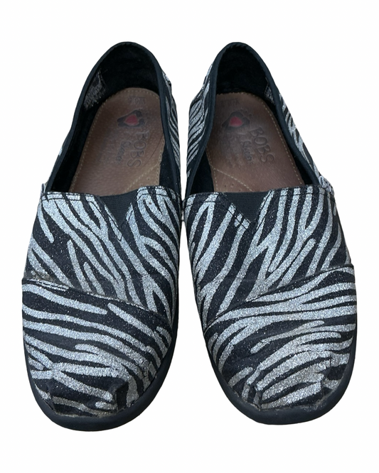 Shoes Flats By Bobs In Black & Silver, Size:8.5