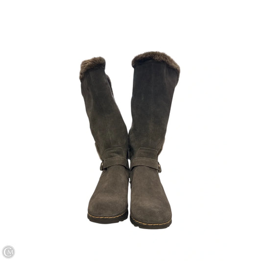 Boots Mid-calf Flats By Bare Traps In Grey, Size: 8