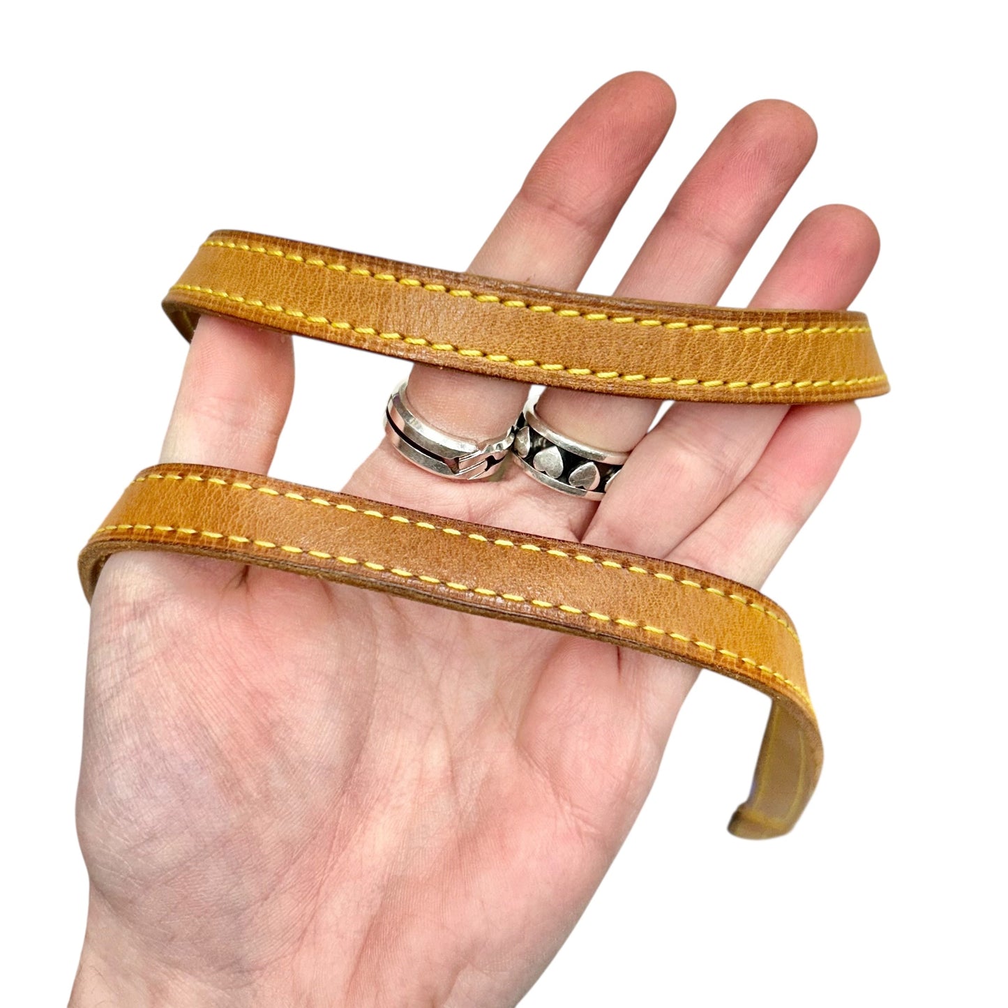 Handbag Luxury Designer By Louis Vuitton, Size: Medium