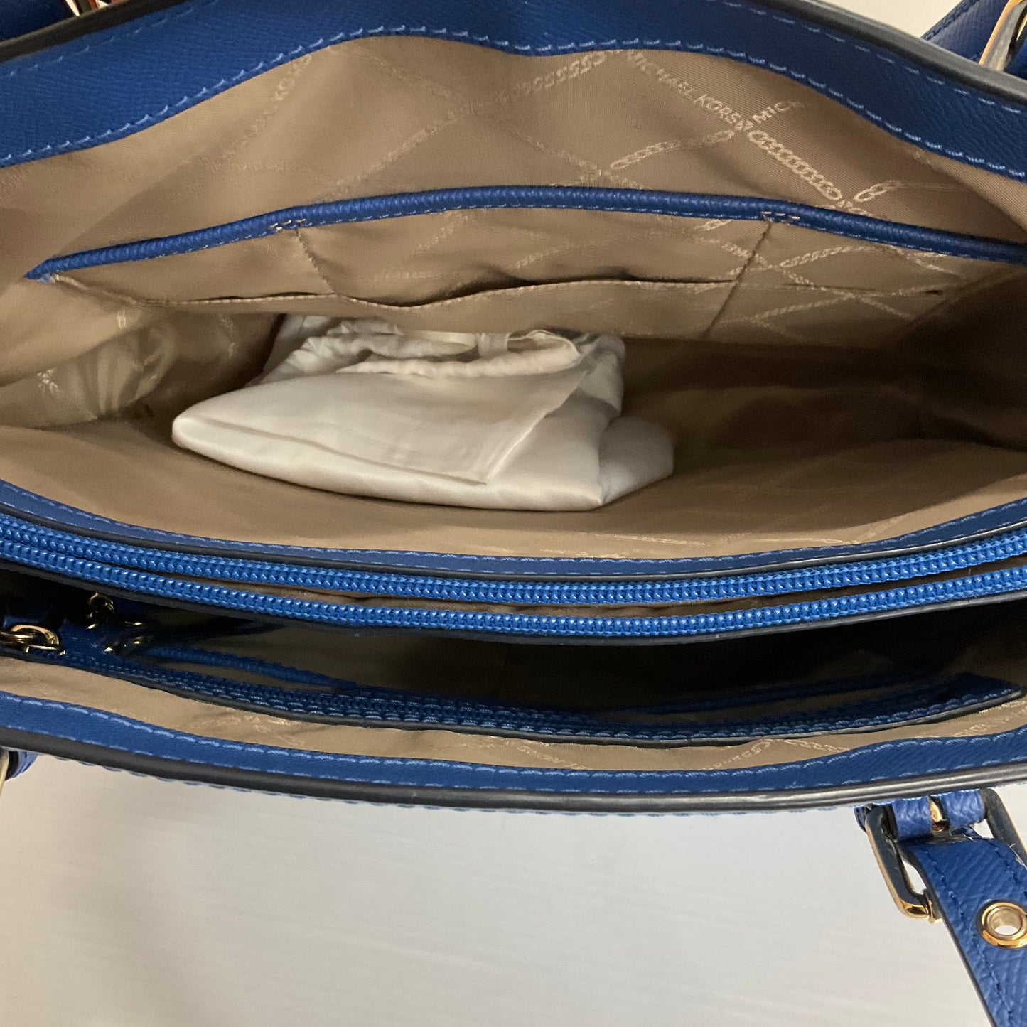 Handbag Designer By Michael Kors In Blue, Size:Large