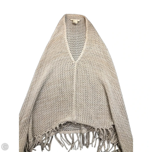 Shawl By Lovestitch In Cream
