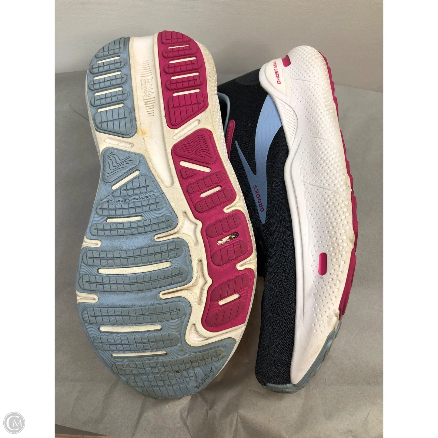 Shoes Athletic By Brooks In Navy, Size: 8