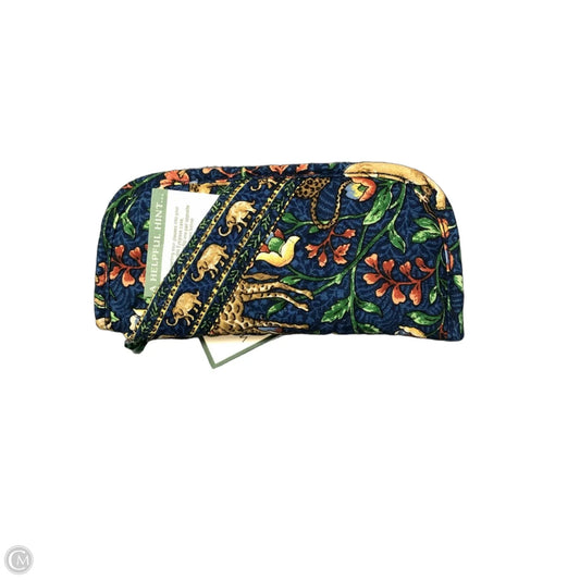 Sunglass Case By Vera Bradley, Size: