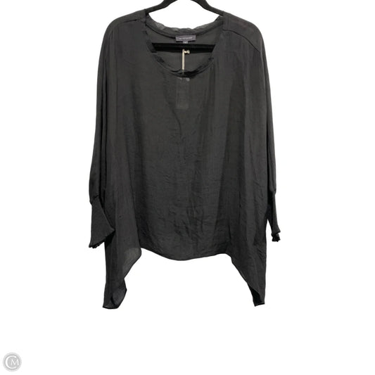 Top Long Sleeve By Grade & Gather In Black, Size: L