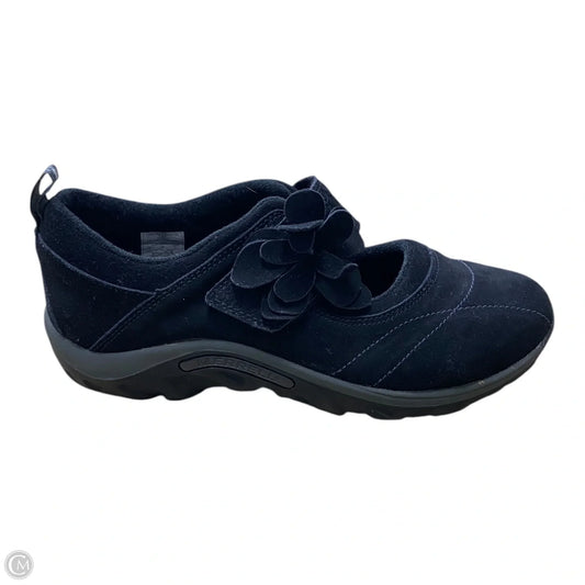 Shoes Flats By Merrell In Black, Size: 6