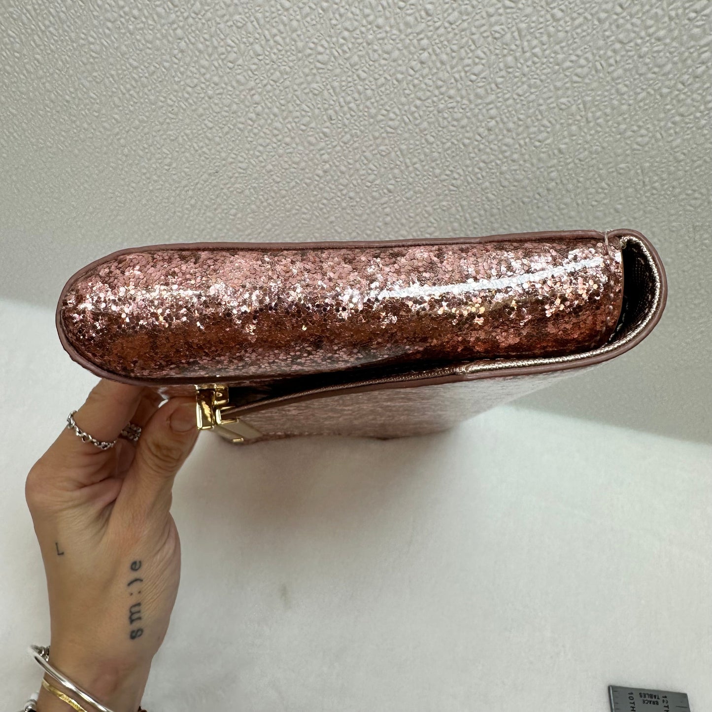 Clutch Designer By Kate Spade, Size: Medium