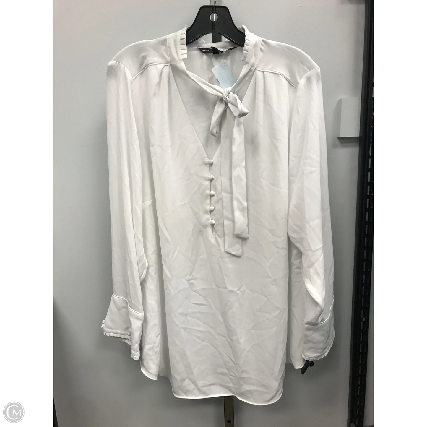 Top Long Sleeve By White House Black Market In White, Size: 16