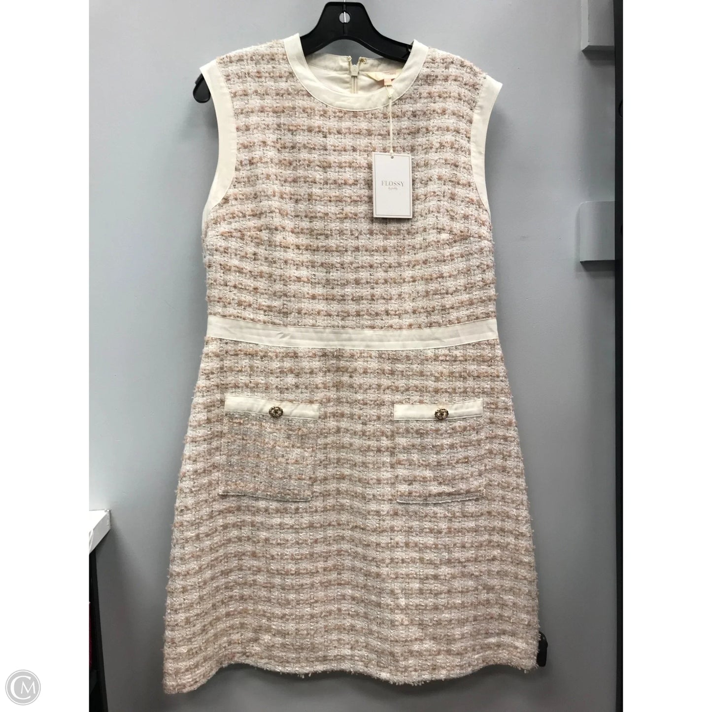 Dress Casual Short By Clothes Mentor In Cream & Tan, Size: Xl